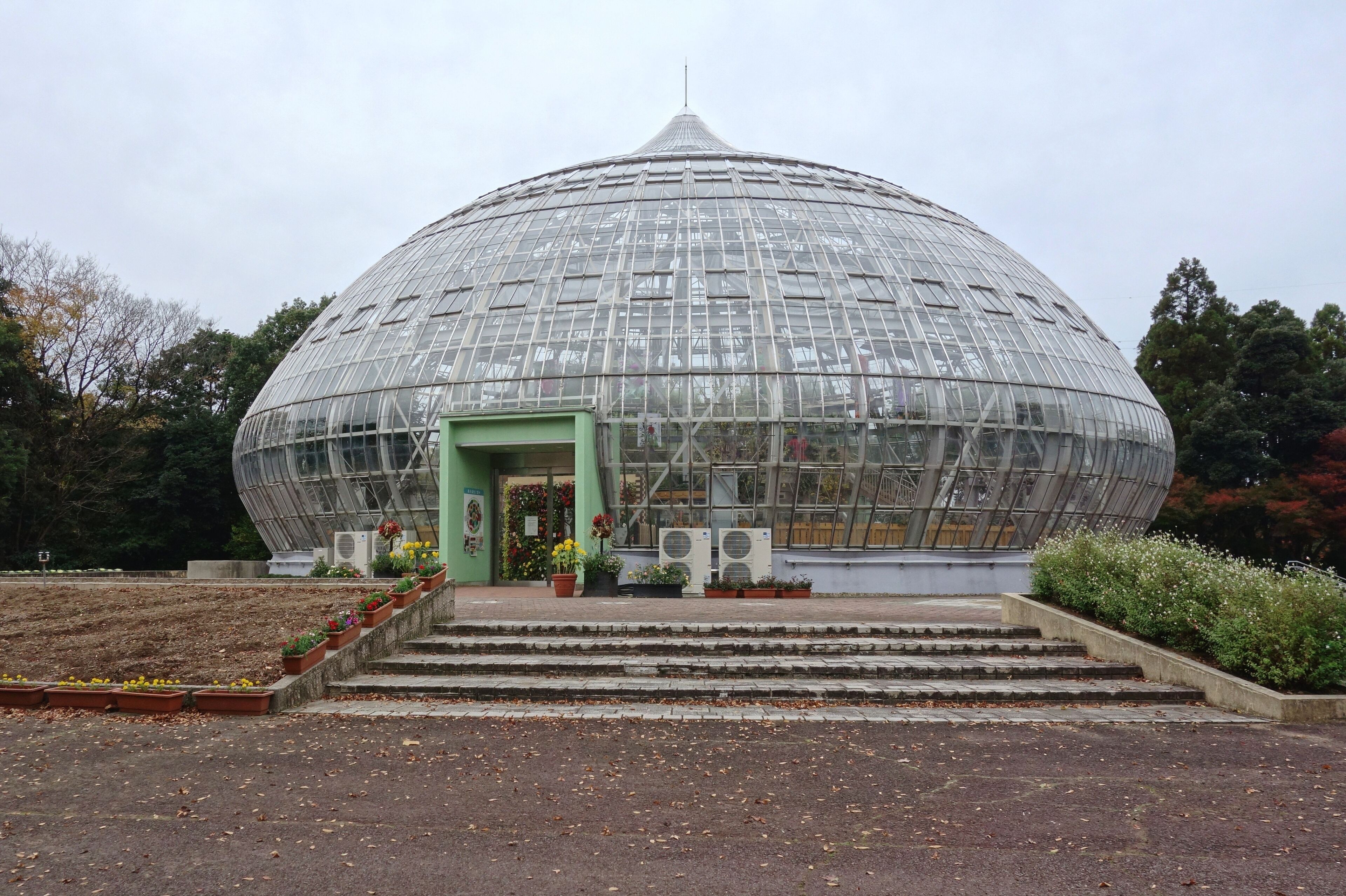 Greenhouse, Fukui-ken Sogo Green Center (Sakai-shi, Fukui Pref., Japan)