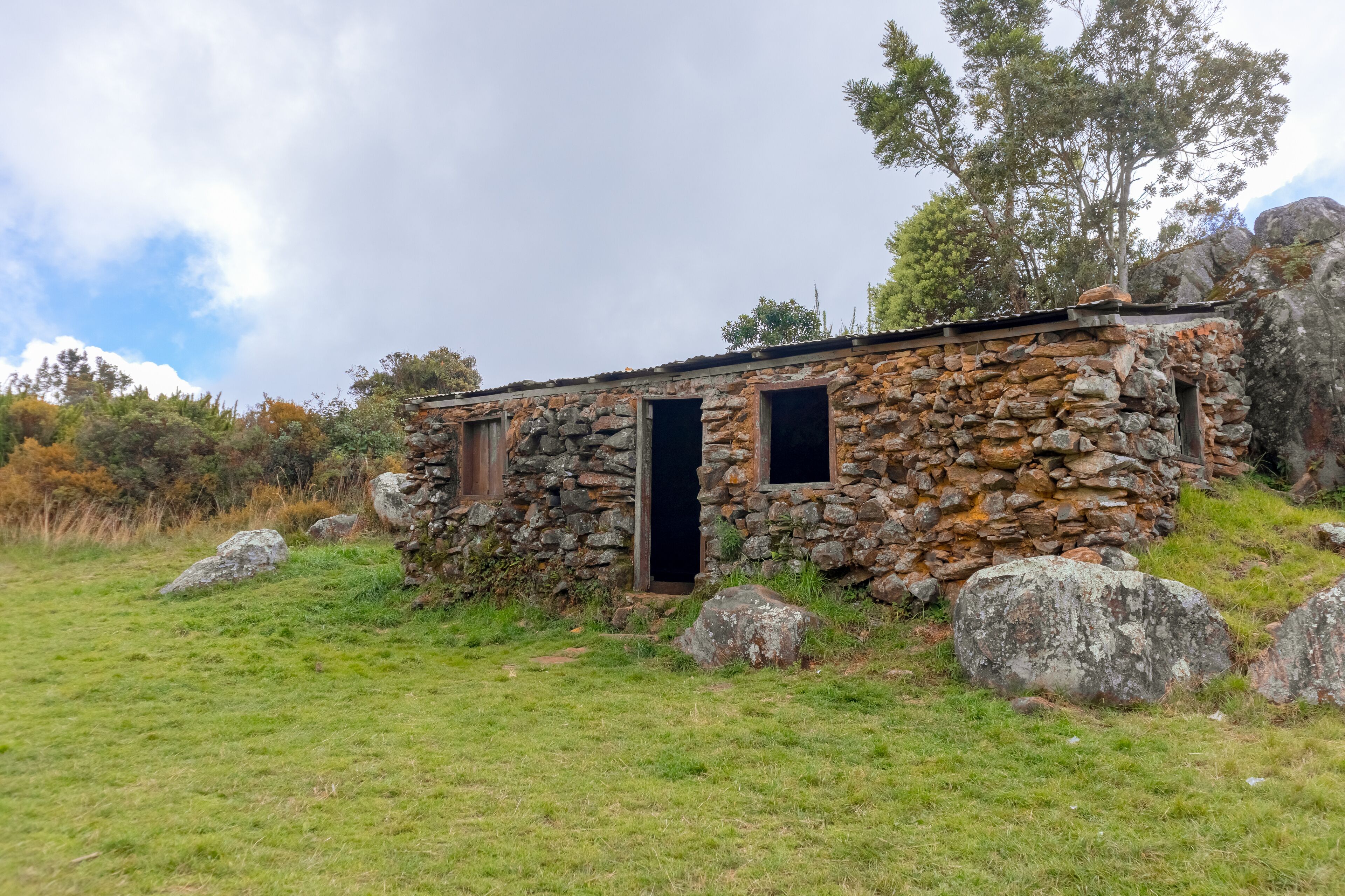 Stone shelter on the way to Bandeira Peak, Caparao National Park, Espírito Santo, Brazil