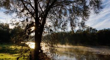 Sunrise on a cold morning over the Avon River near Toodyay in Western Australia