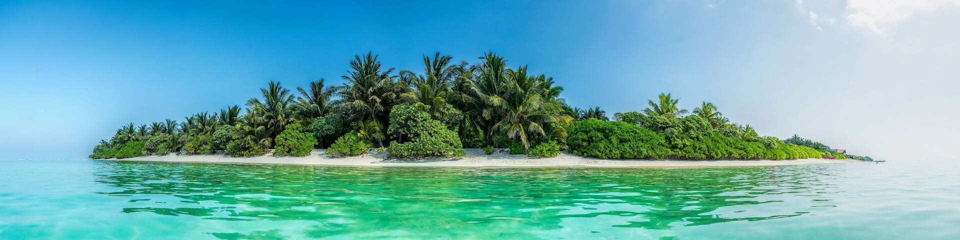 Thoddoo island panorama