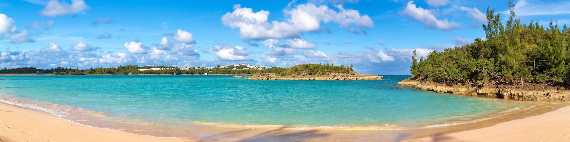 Turtle Bay, a popular sandy beach in Cooper's Island, St. George's parish, Bermuda, North Atlantic