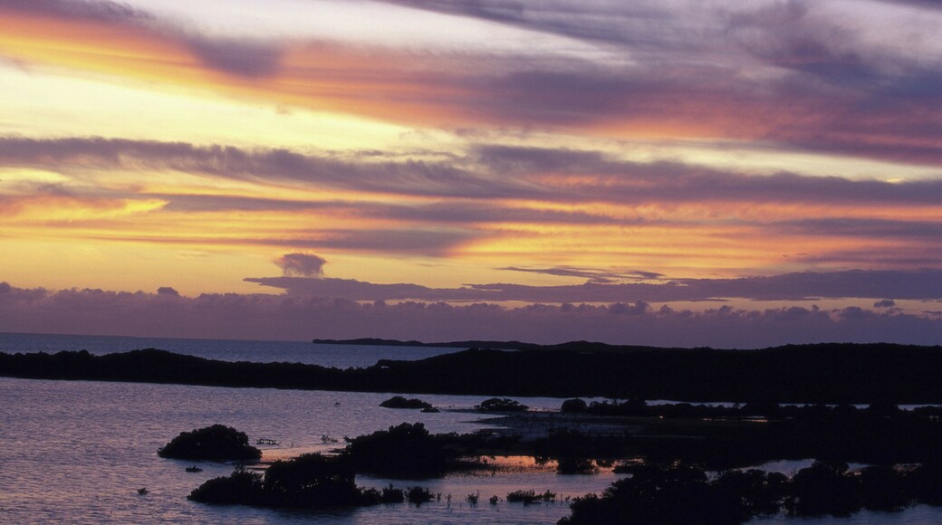 Ensenada Chalk Sound