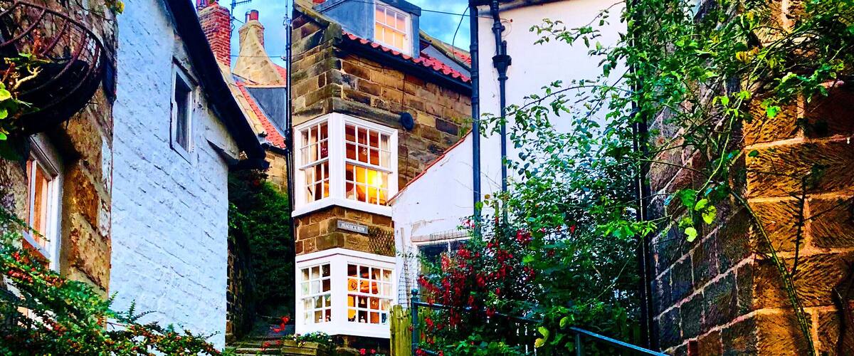 Discovering Yorkshire #yorkshire #robinhoodsbay #uk
#Trovember