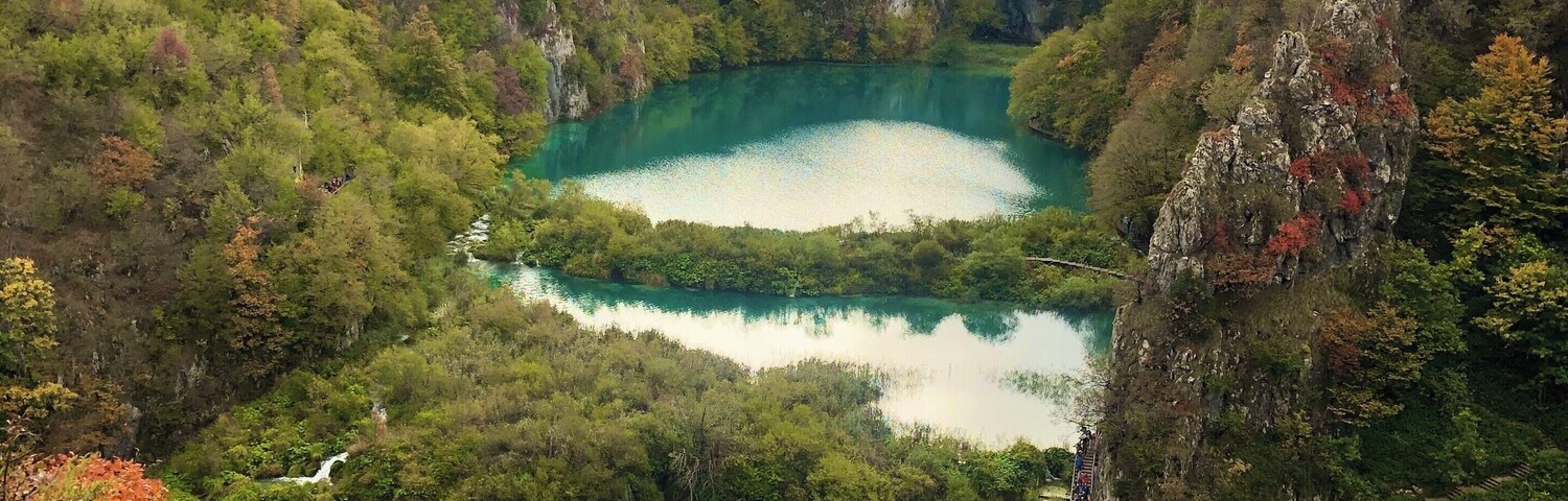 Overview of the entire national park. Only seen from the hostel village above.
