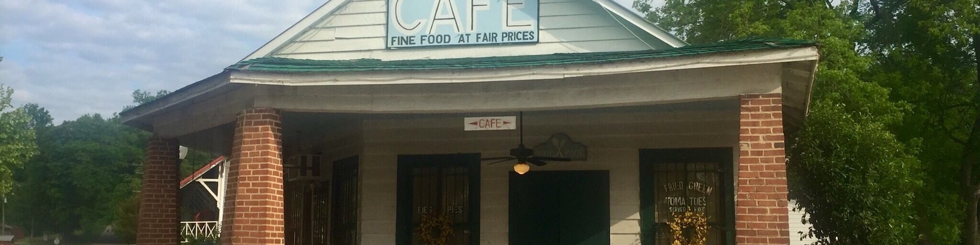 Most people would have never known about the Whistle Stop Cafe in Juliette, Georgia had it not been for the movie, "Fried Green Tomatoes." Great little town.
