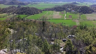 Panorama na kotlinu Donjeg Ykosinja i Lipovog polja