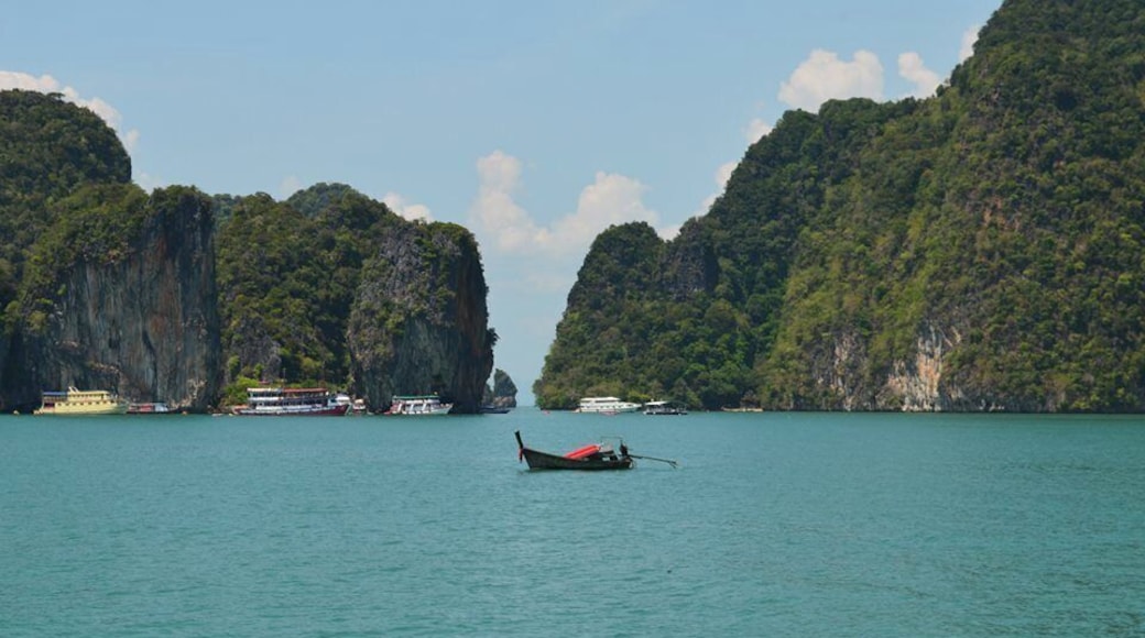 En-route the James Bond island! #beautiful #pristine #Phuket #Thailand #waterlust