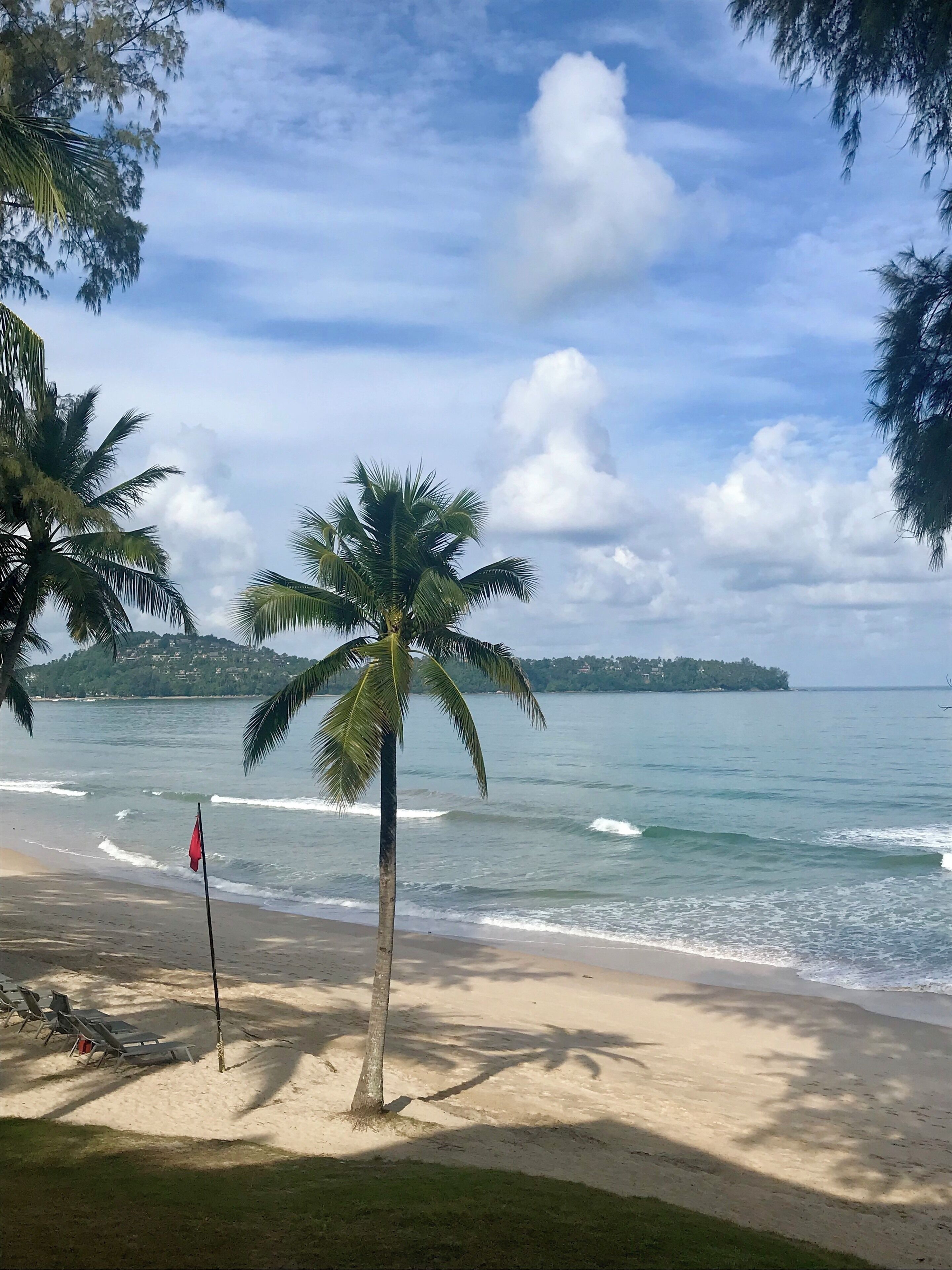 Laguna Beach, Phuket, Thailand

Beautiful sandy beaches, tropical weather - what else would you want to wake up to? 

#LifeAtExpedia