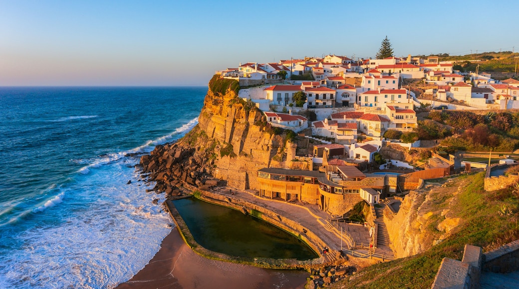 Azenhas do Mar, typical village on top of oceanic cliffs, Portugal