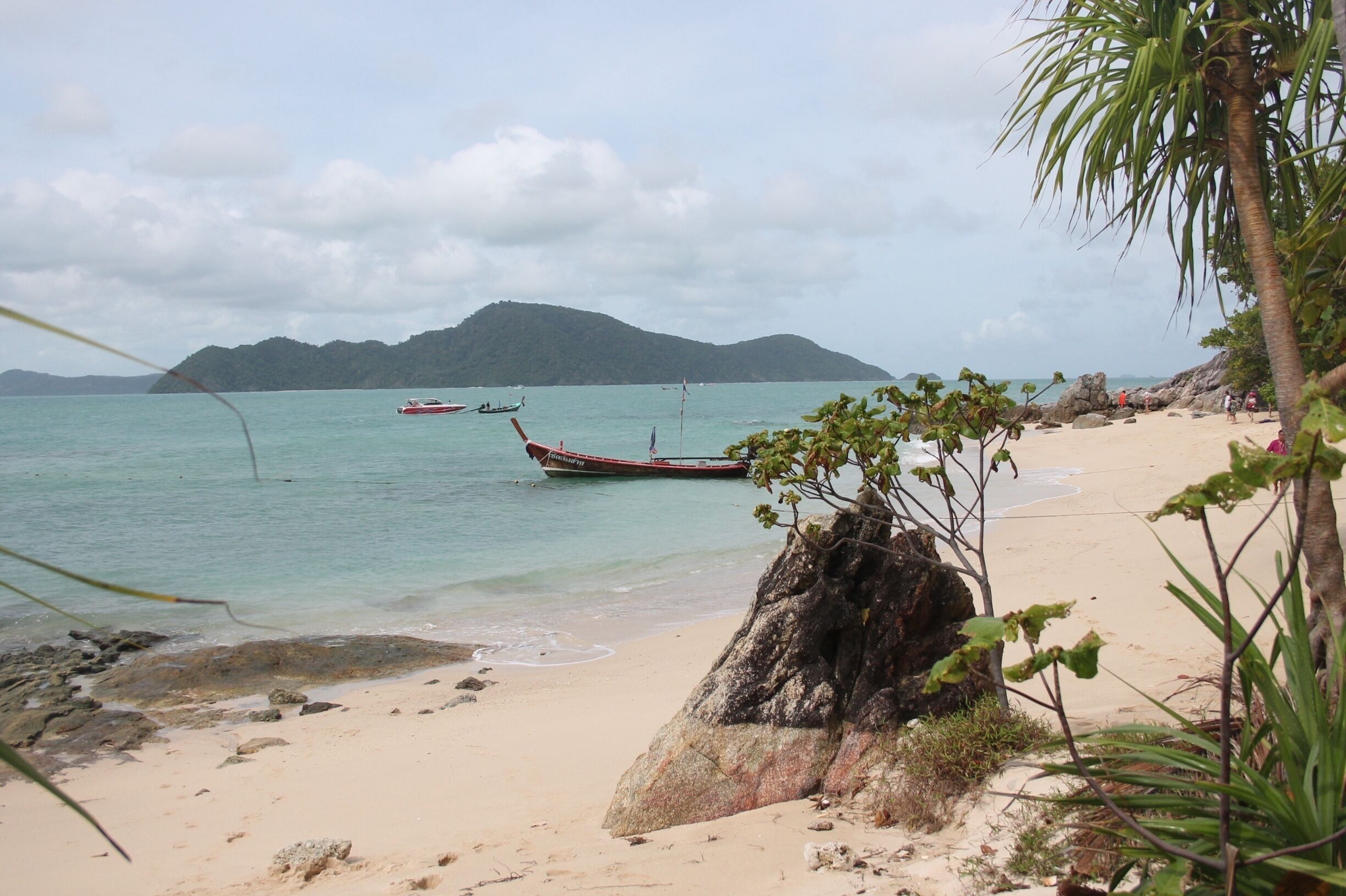 Picture made from an Island a few miles away from Chalong bay. You can take a boat from the little port to find this piece of Heaven