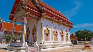 Pagoda, main temple, Wat Sawang Arom, Rawai, Phuket island, Thailand