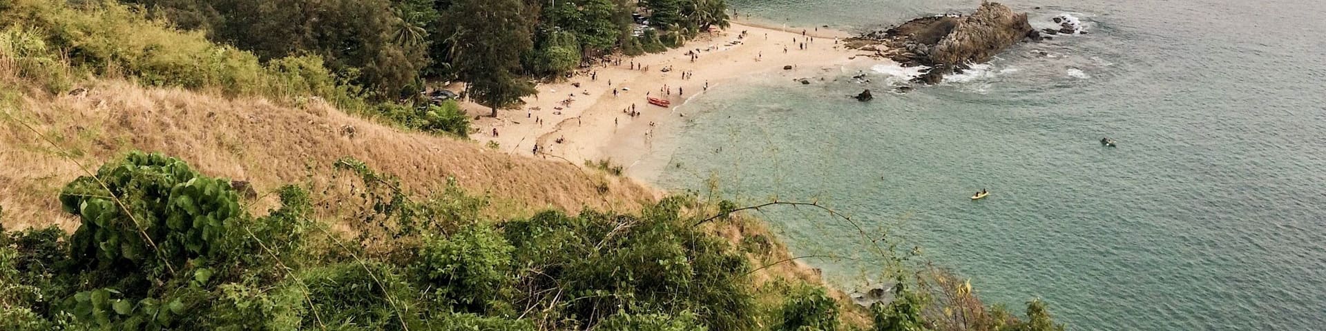The delightful little Ya Nui Beach of #Phuket, #Thailand 🇹🇭 - emphasis on the “little”.
#LifeAtExpedia
#TroveOnTuesday