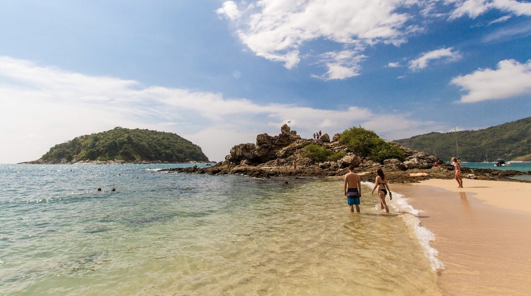 Ya Nui Beach is one of the more popular beaches in #Phuket, #Thailand, despite being one of the smallest and least conveniently located. It’s certainly one of my favourites, for several reasons.
#BeachTips
#LifeAtExpedia