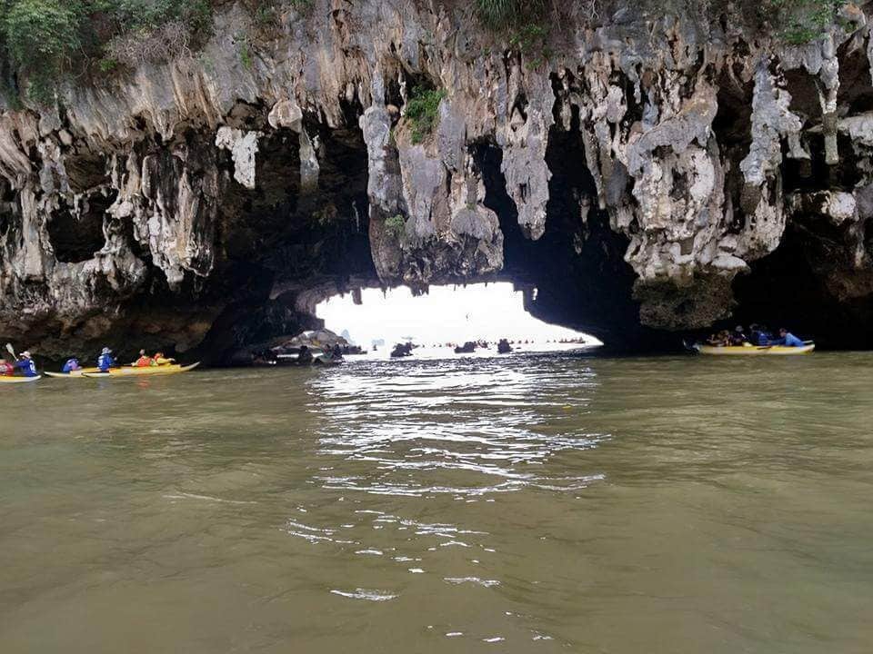 This new year we had been to Phuket where we opted for jamesbond island for a day....which was a total blisss where we had loads f fun and experienced canoeing too...Beautiful place to be😍