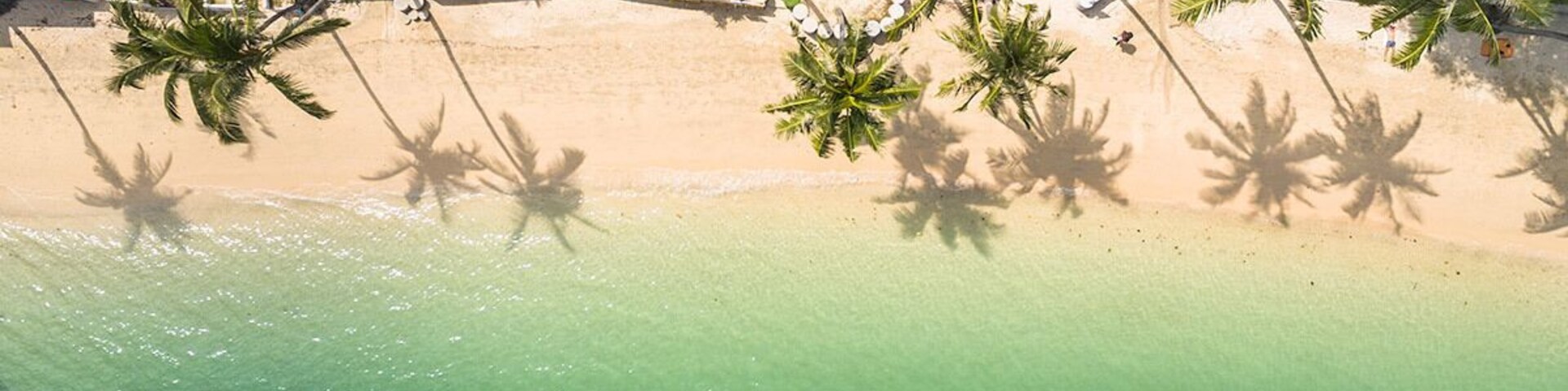 Ao Yon is a small beach located on the southeast coast of Phuket Island, a short distance from Cape Panwa and Phuket Aquarium. It's home to many private villas, but also hotels, beachfront restaurants and a sailing club. #LifeAtExpedia