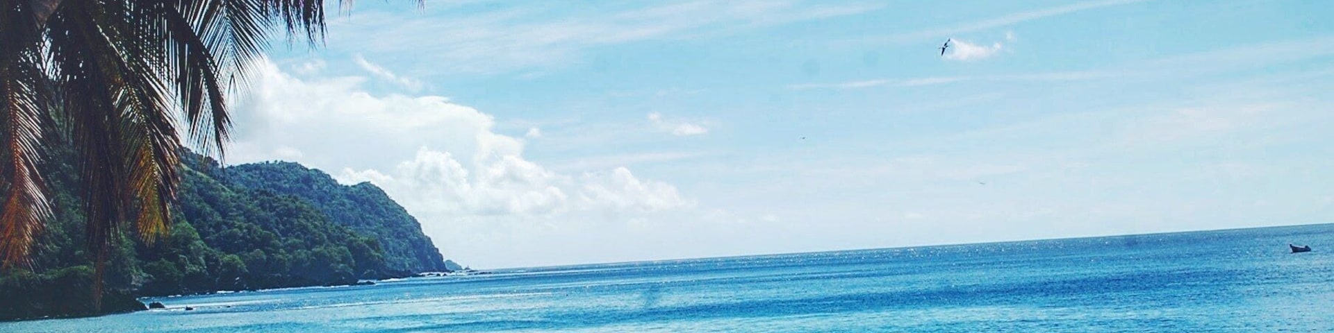 A very open beach that is serene and almost has a split personality. It's quiet and remote on one side but full of life at times from the fishermen bringing in and selling their catch of the day right there. The night bonfires are also vybz!