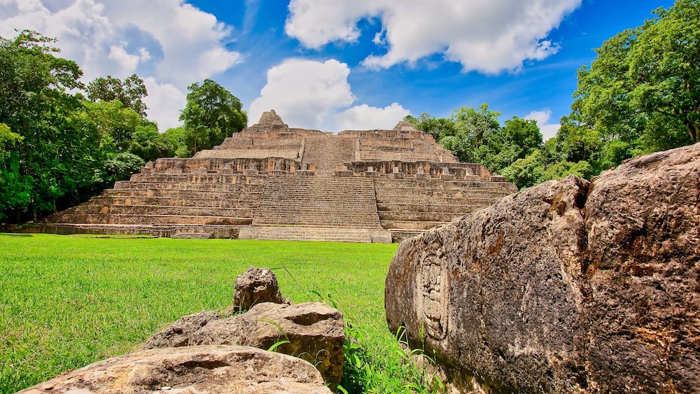 Monolith and temple Belize
