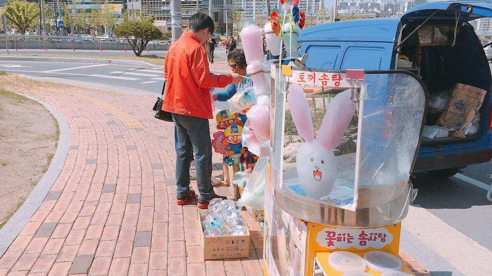 #SpringFun
Joy of cotton candies