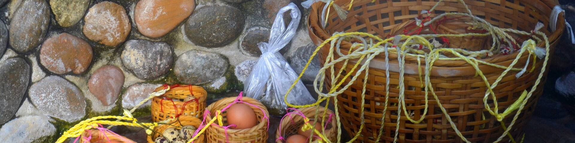 If you need a good foot soak or have a hankering for fresh boiled quail eggs, this is the spot for you. The drive is a bit perilous on a motorbike but worth a stop if you're already on the way.