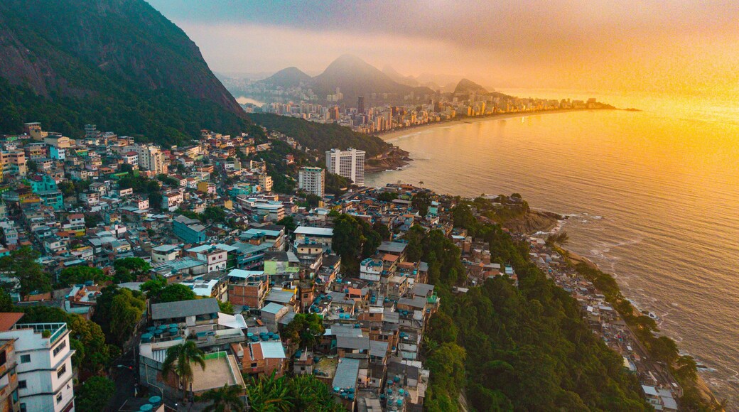 morro do vidigal ipanema rio de janeiro leblon brasil praia beach