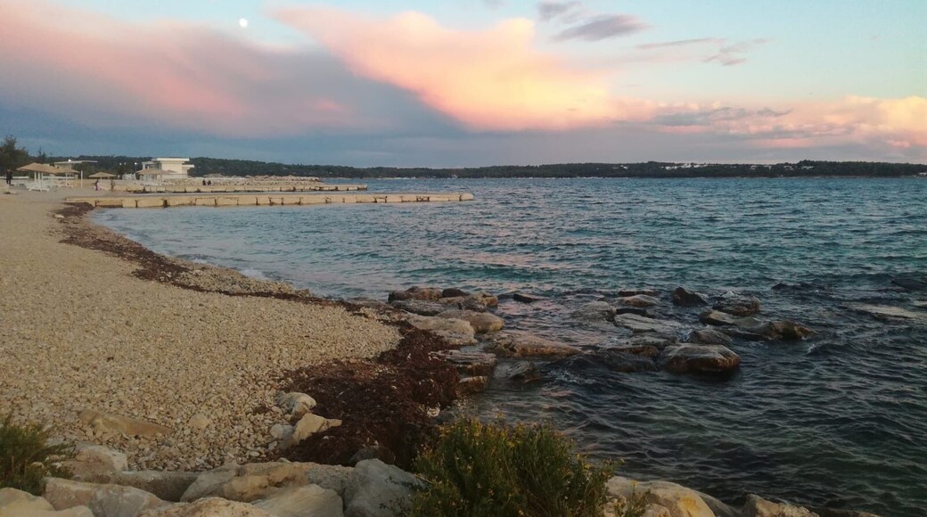 A beautiful beach in Novigrad. It’s not far away from the centre of the city but it’s really quiet and not very crowded