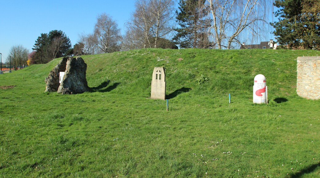 War memorial in Saint-Aubin, Essonne, France.