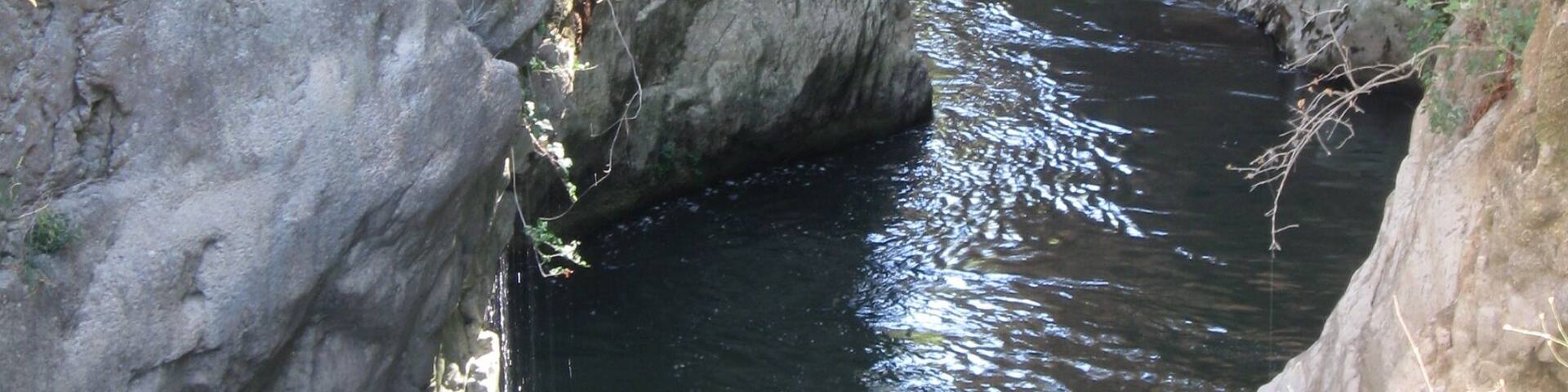 Abruzzo 2010, Gole del fiume Aterno presso l'eremo di S. Venanzio