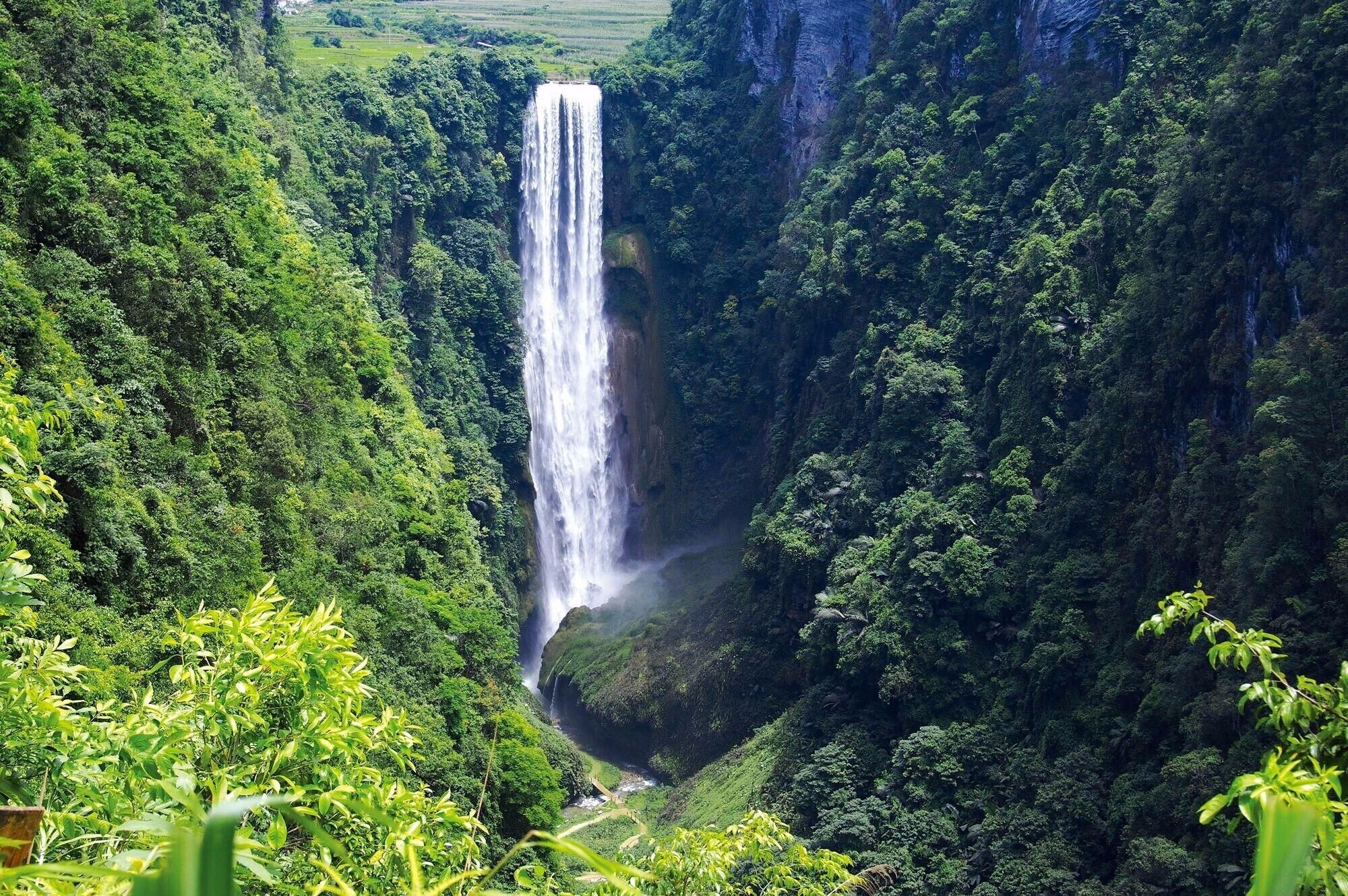 #Tongling Grand Canyon in Baise,Guangxi province of China. #Travel 

https://twitter.com/Beautifulgx