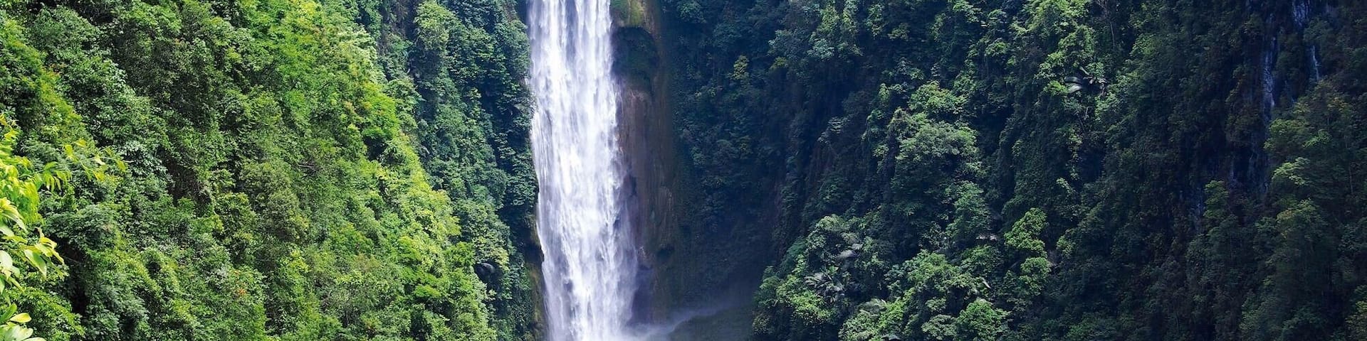 #Tongling Grand Canyon in Baise,Guangxi province of China. #Travel
https://twitter.com/Beautifulgx