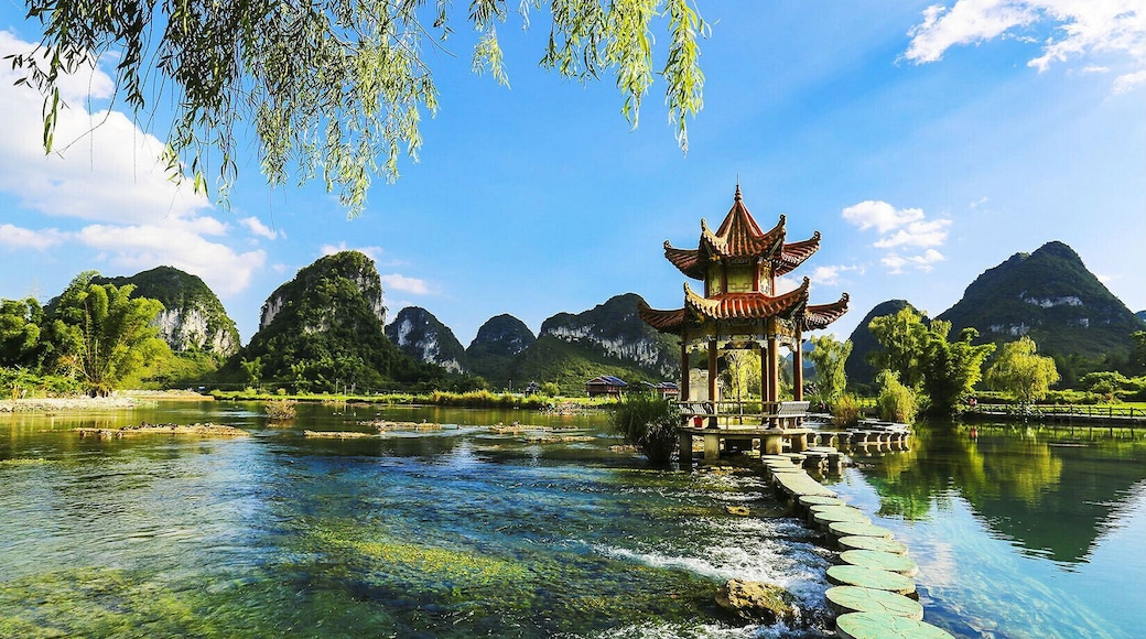 Beautiful #Jingxi Equan Spring of Guangxi,China.
https://twitter.com/Beautifulgx