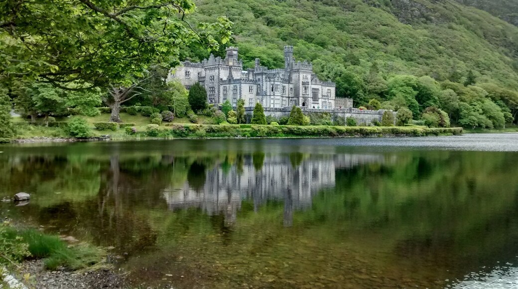 Wonderful moment historic.