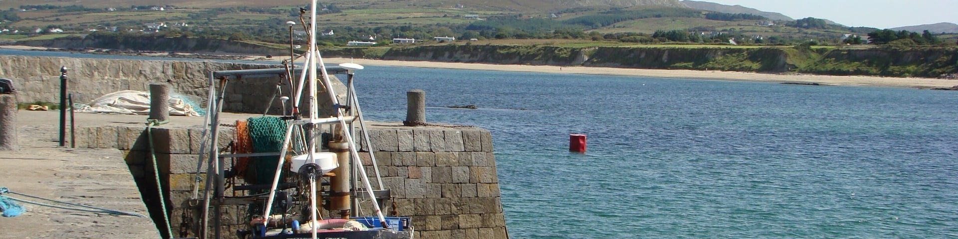 Old head pier , looking on to Croagh Patrick