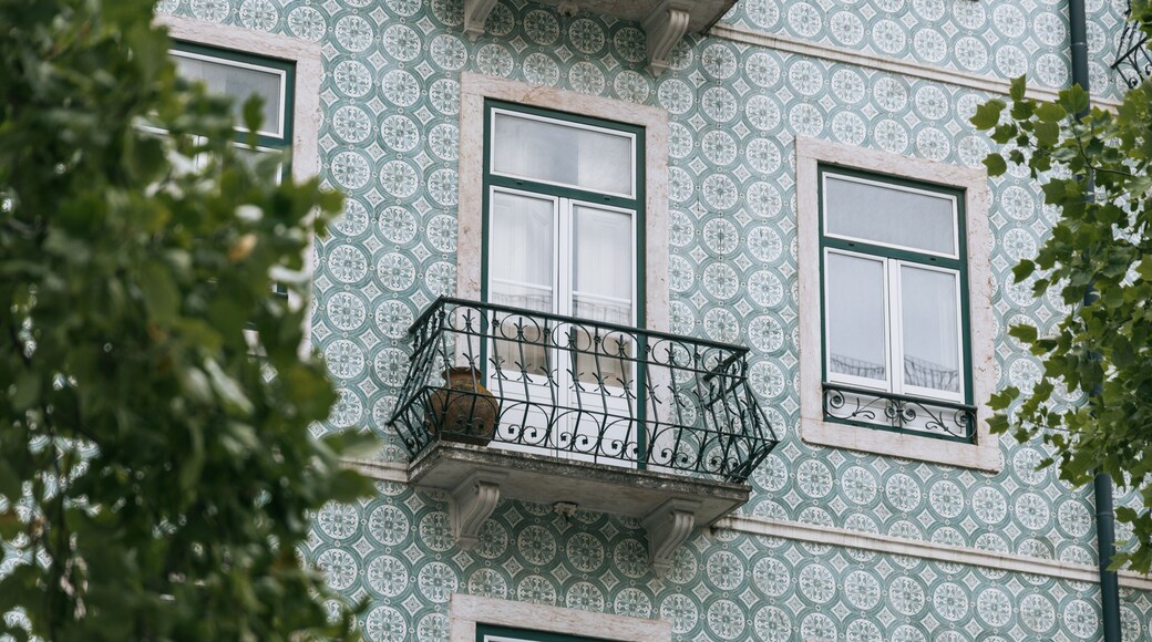 Avenidas Novas featuring heritage elements