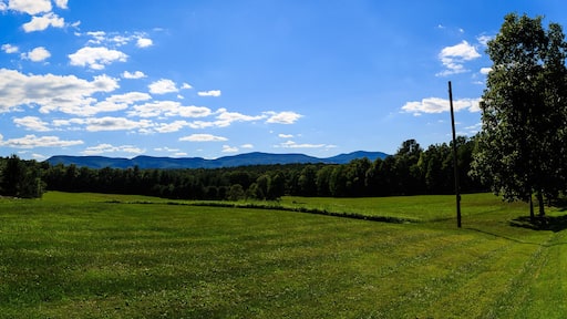 Farmland and barn overlooking Catskill Mountains in the Hudson V