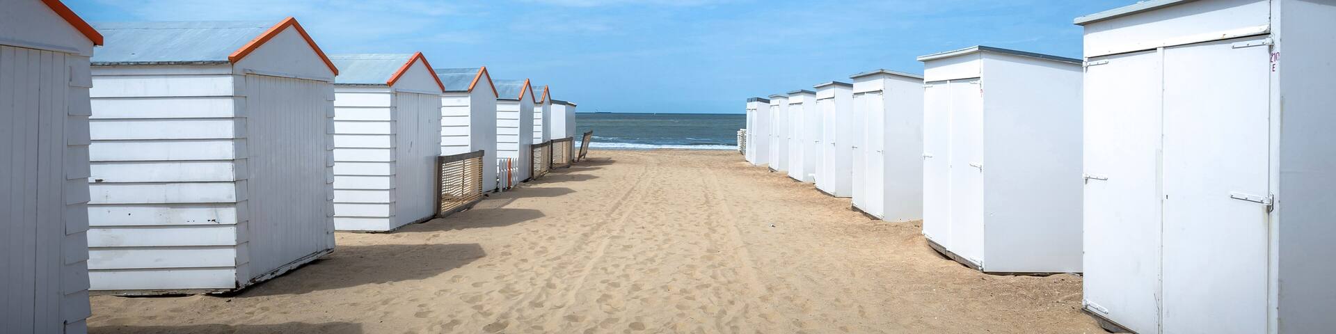 BEACH HUTS ON THE BEACH