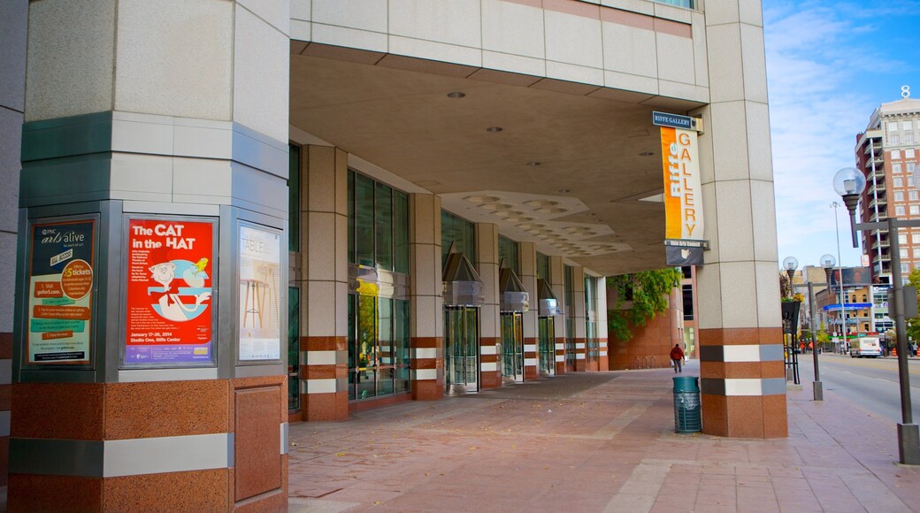 Capitol Theatre featuring a city, street scenes and theatre scenes