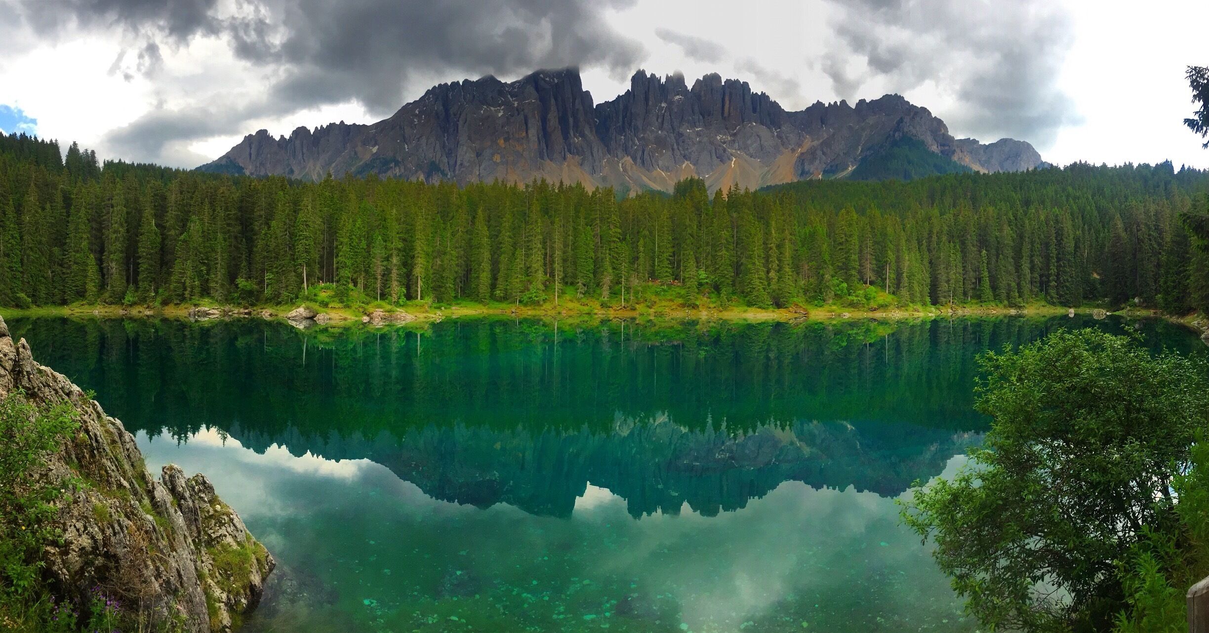 Absolutely #breathtaking. #green #carezza #italia