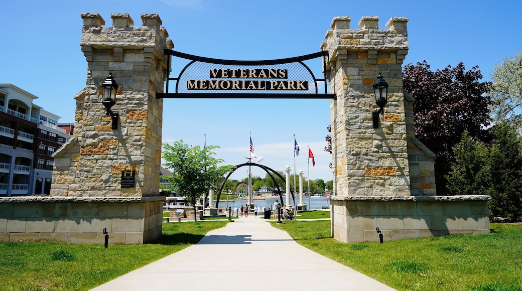 The veteran memorial site gives honor and remembrance to all the brave men and women that have fought.