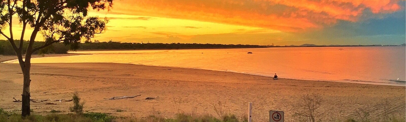 Sunset over Canoe Point Beach! 🌅🌴🐠🐟😀
#visitgladstone #southerngreatbarrierreef #thisisqueensland #seeaustralia