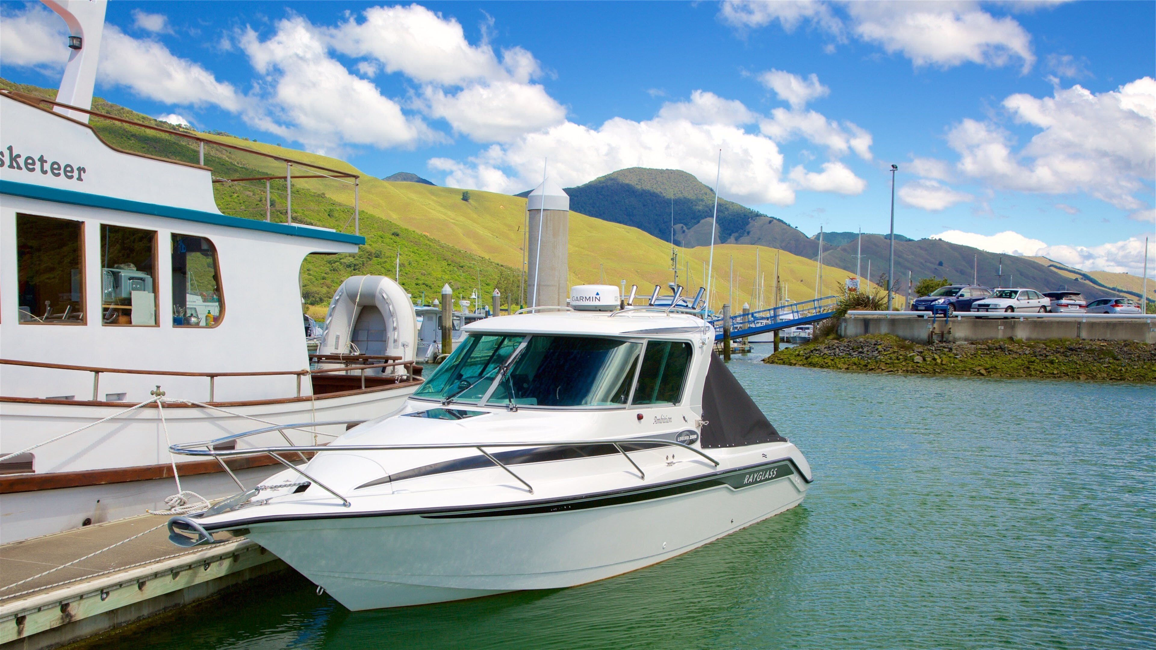 Havelock which includes a bay or harbor