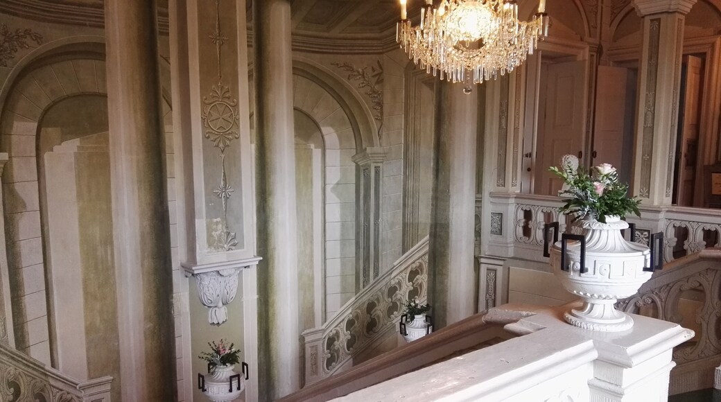 Treppenhaus im Barockschloss Rammenau