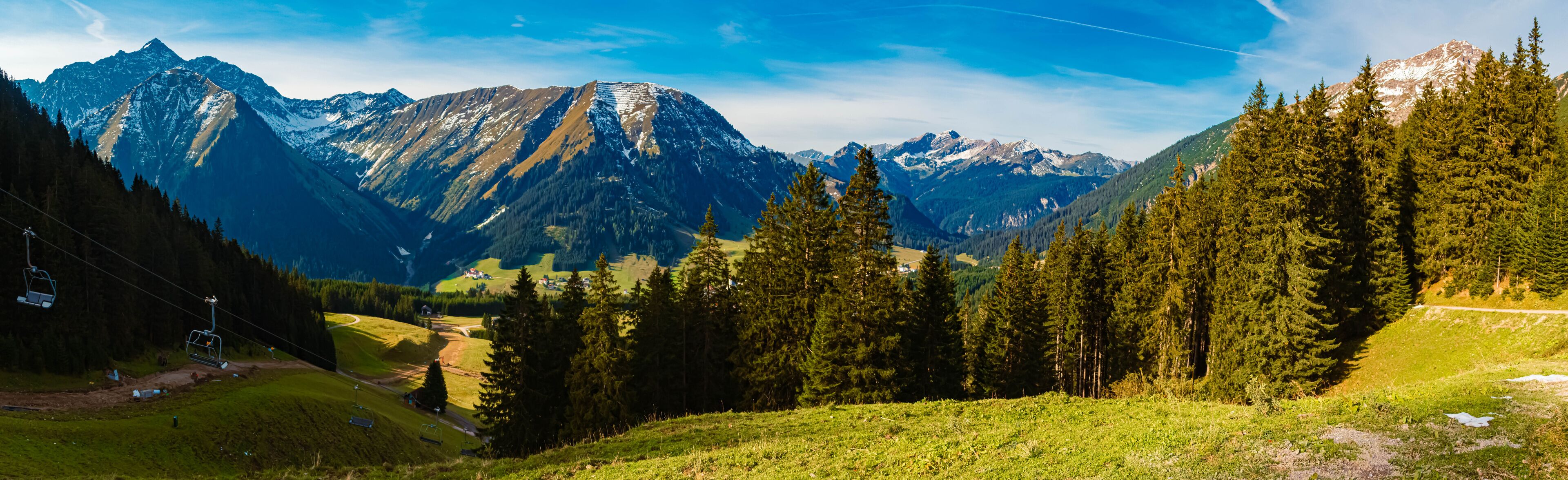 High resolution stitched alpine summer panorama at Mount Almkopf, Bichlbach, Reutte, Tyrol, Austria