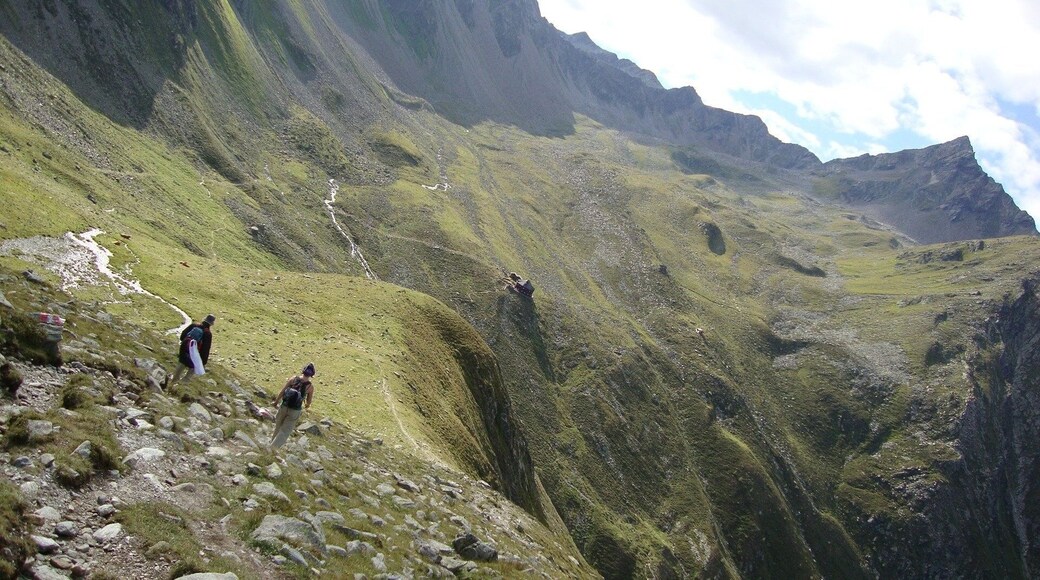 Day hike to the Lasorling hutte