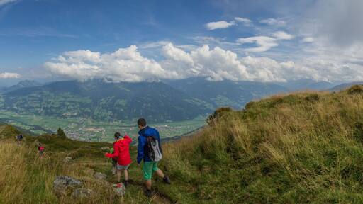 ํ๋ฅดํธ ์ ์ง๋ฌํ