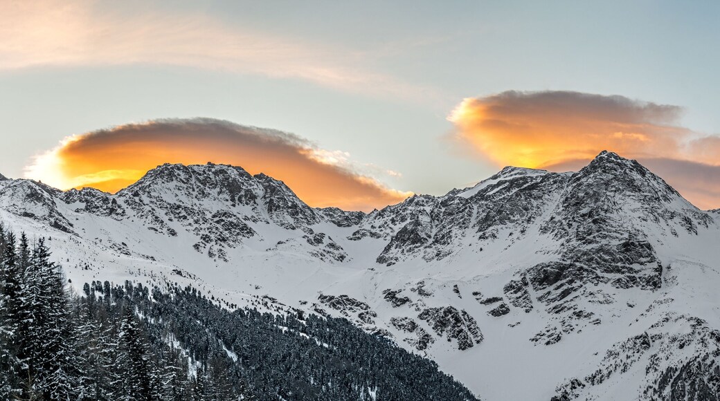 High resolution panorama shot of a beautiful mountain range in Sulden at sunrise