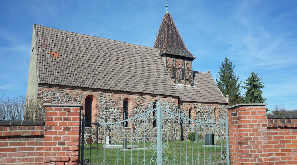 Stadt Kemberg, Kirche im Ortsteil Schleesen.