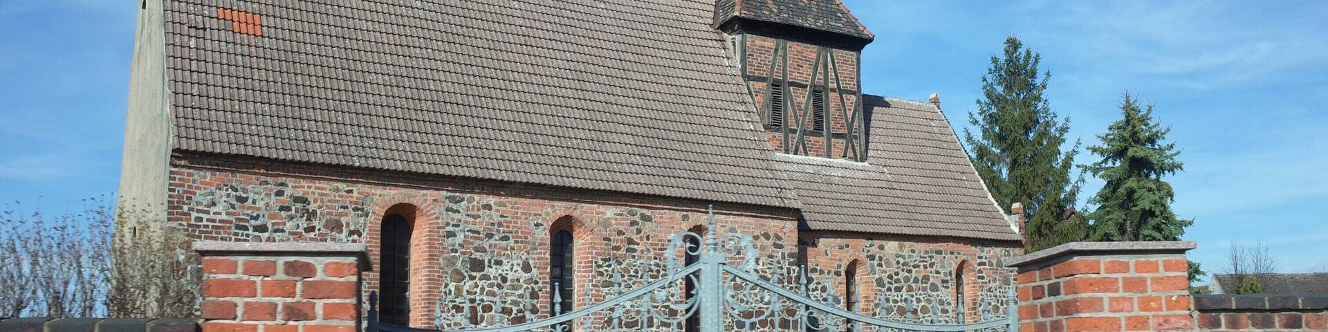 Stadt Kemberg, Kirche im Ortsteil Schleesen.