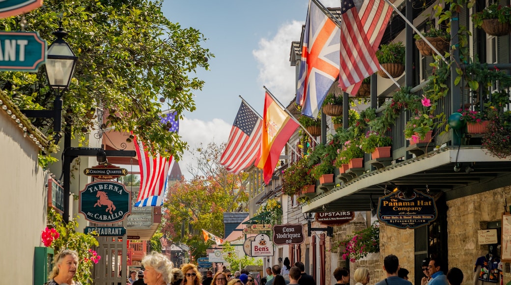 Florida featuring street scenes