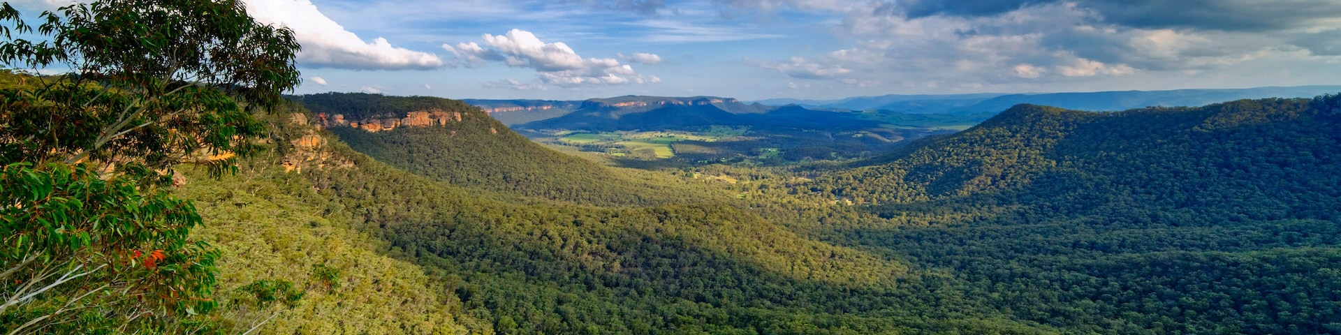 Mitchell's Ridge Lookout, Mount Victoria, Blue Mountains, Australia.