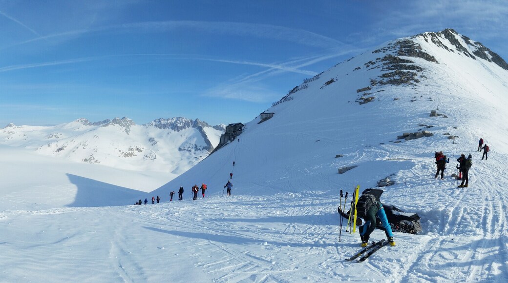 Panorama dal passo Lobbia verso il Rifugio